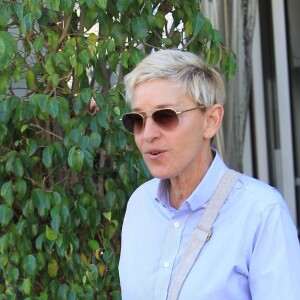 Ellen DeGeneres est allé déjeuner avec une amie au restaurant Ebaldi à Beverly Hills, le 10 novembre 2017