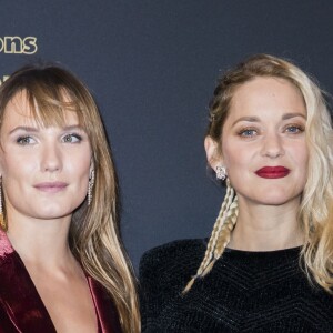 Ana Girardot (en Roger Vivier) et Marion Cotillard (en Balmain) - Dîner des révélations des Cesar 2018 au Petit Palais à Paris, le 15 janvier 2018. © Olivier Borde/Bestimage