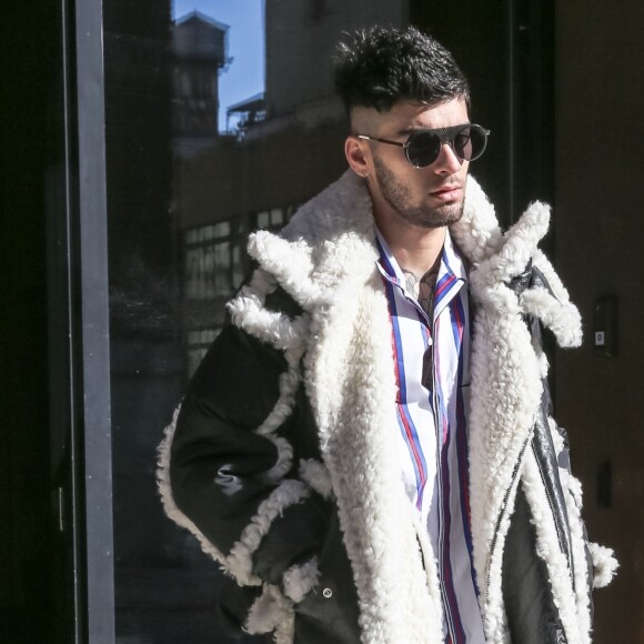 Exclusif - Zayn Malik quiite l'appartement de sa compagne Gigi Hadid aorès avoir fêté son 25 ème anniversaire à New York le 13 janvier 2018.