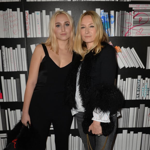 Semi-Exclusif - Chloé Jouannet et Julie de Libran - Soirée "Manifesto" pour célébrer les 50 ans de la Maison Sonia Rykiel à Paris, le 16 janvier 2018. © Veeren/Bestimage