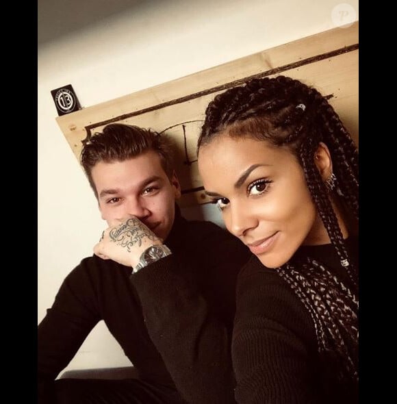 Shym avec le tatoueur Alexandre Dot. Kerivel sur Instagram le 14 janvier 2018.