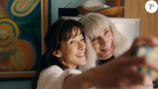Image du film Une voisine si parfaite, de et avec Sophie Marceau, en salles le 7 mars 2018