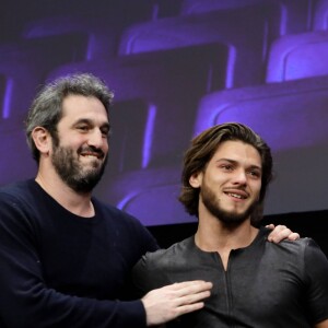 Rayane Bensetti, Grand Prix pour le film "La Finale" et les producteurs du film lors de la soirée de clôture et remise de prix du 21ème festival international du film de comédie de l'Alpe d'Huez le 20 janvier 2018. © Dominique Jacovides / Bestimage