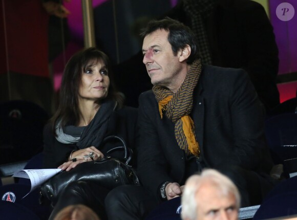 Jean Luc Reichmann et sa compagne Nathalie, au Parc des Princes, à Paris, en décembre 2012.