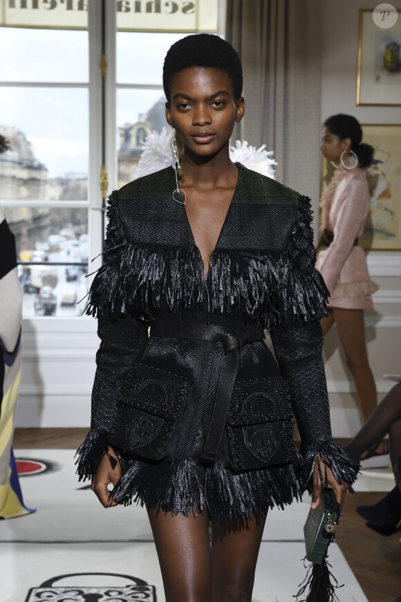 Défilé de mode Schiaparelli haute couture printemps-été 2018 à Paris, le 22 janvier 2018. 
