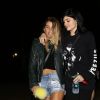 Sofia Richie et Kylie Jenner à la sortie d'un concert à Pasadena en août 2014. Kendall Jenner les accompagnait lors de cette soirée.