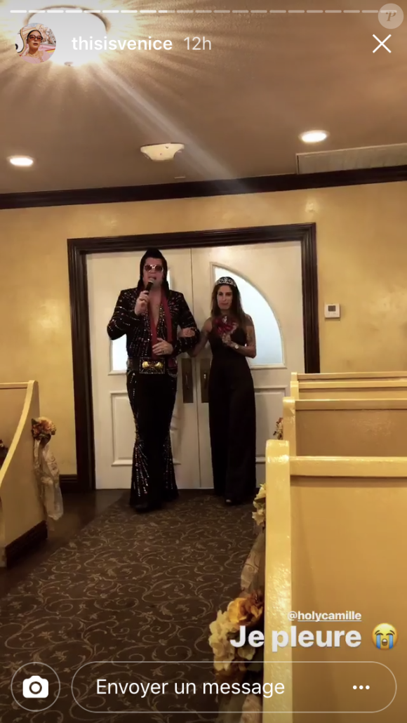 Agathe Auproux sexy à Las Vegas avec Fanny Maurer afin de célébrer un mariage rock'n'roll.