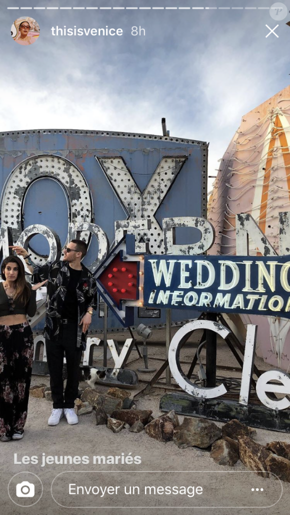 Agathe Auproux sexy à Las Vegas avec Fanny Maurer afin de célébrer un mariage rock'n'roll.