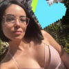 Agathe Auproux sexy à Las Vegas avec Fanny Maurer afin de célébrer un mariage rock'n'roll.