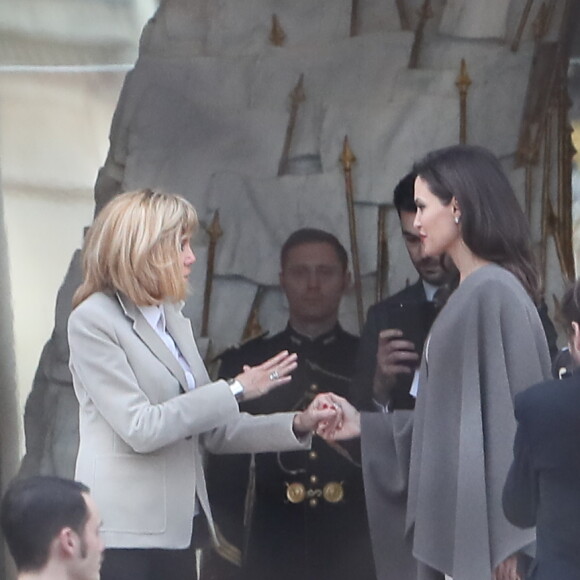 Semi Exclusif - Angelina Jolie quitte le palais de l'Elysée après un rendez-vous avec Brigitte Macron à Paris le 30 janvier 2018.