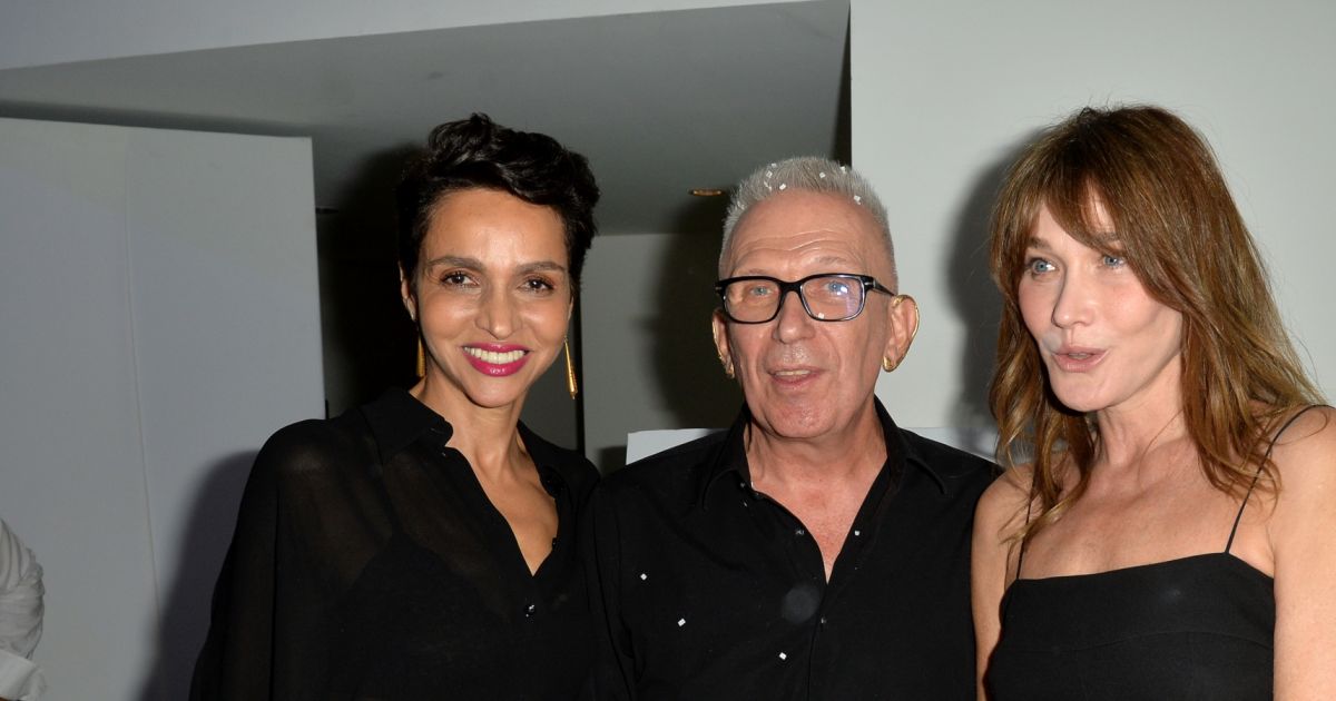 Farida Khelfa, Jean Paul Gaultier et Carla Bruni-Sarkozy au défilé Jean