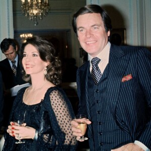 Alain Delon avec Natalie Wood et Robert Wagner à Paris, le 22 novembre 1978.