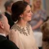 La duchesse Catherine de Cambridge, enceinte et en Alexander McQueen lors du dîner officiel donné par le roi Harald V de Norvège au palais royal à Oslo le 1er février 2018 dans le cadre de sa visite avec le prince William.