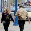 Brooklyn Beckham, sa petite amie Chloë Grace Moretz et des amis à Los Angeles. Le 10 février 2018.