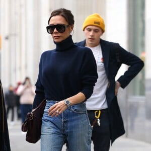 Victoria Beckham et son fils Brooklyn à New York le 9 février 2018.