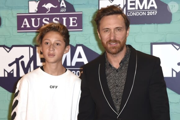 David Guetta et son fils Tim Elvis - Soirée des 24ème MTV Europe Music Awards à la salle SSE Wembley Arena à Londres, Royaume Uni, le 12 novembre 2017.