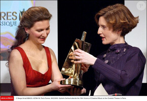 Ophélie Gaillard lors des 10e Victoires de la Musique classique, en 2003, sacrée Révélation soliste internationale de l'année. © Serge Arnal/ABACA