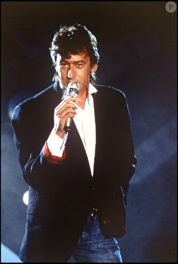 Alain Bashung au Palais des Sports de Paris en septembre 1989 pour l'émission Génération rock n' roll.
