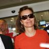 Carole Bouquet arrive à l'aéroport de Nice pour assister au 70ème Festival International du Film de Cannes, le 22 mai 2017