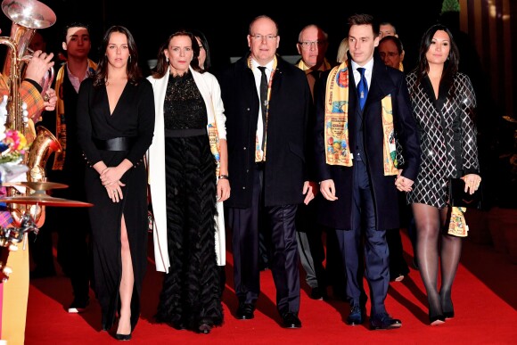 De gauche à droite, Pauline Ducruet, la princesse Stéphanie de Monaco, le prince Albert II de Monaco, Louis Ducruet et Marie, sa fiancée, lors de la soirée de remise des prix du 42ème Festival International du Cirque de Monte Carlo le 23 janvier 2018. © Bruno Bebert