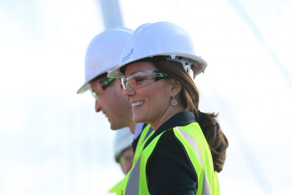 Kate Middleton, duchesse de Cambridge, enceinte, et le prince William ont découvert en avant-première le Northern Spire, un nouveau pont monumental à Sunderland le 21 février 2018.