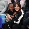 Mariska Hargitay et son mari Peter Hermann ont assisté avec leurs enfants August, Amaya et Andrew au match de basket Boston Celtics vs New York à New York, le 24 février 2018