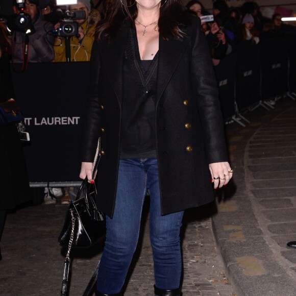 Béatrice Dalle arrive au défilé Saint Laurent à l'occasion de la Fashion Week de Paris pour les collelctions automne/hiver 2018/2019 le 27 février 2018