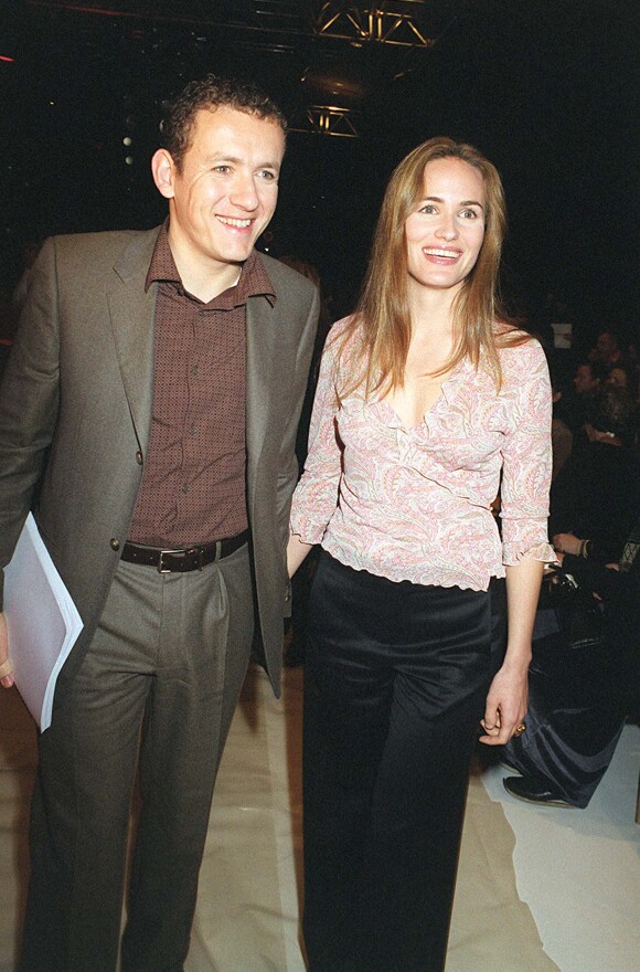 Dany Boon et Judith Godrèche - Défilé Ungaro à Paris en 2001
