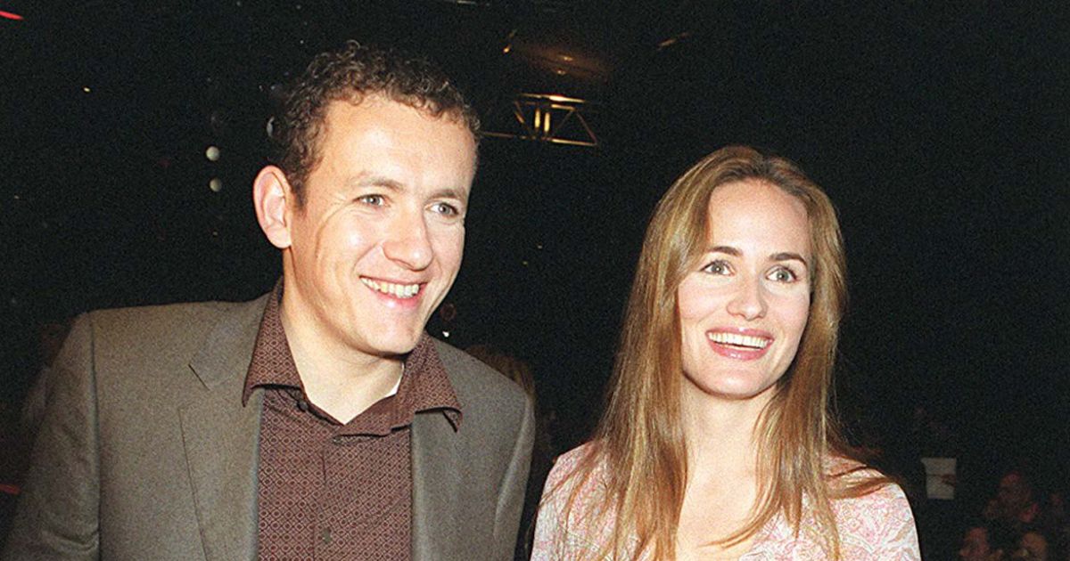 Judith Godrèche Et Son Nouveau Compagnon Dany Boon et Judith Godrèche - Défilé Ungaro à Paris en 2001 - Purepeople