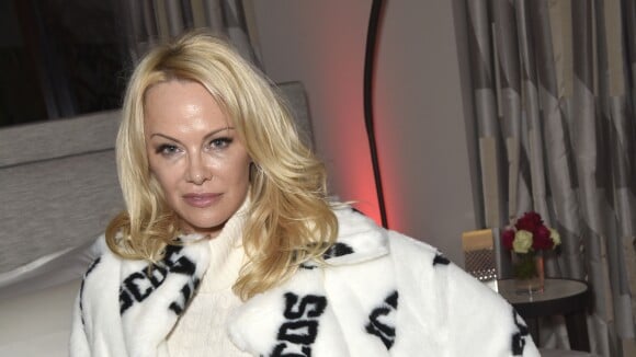 Pamela Anderson : Sa recette miracle pour mettre fin aux violences en prison
