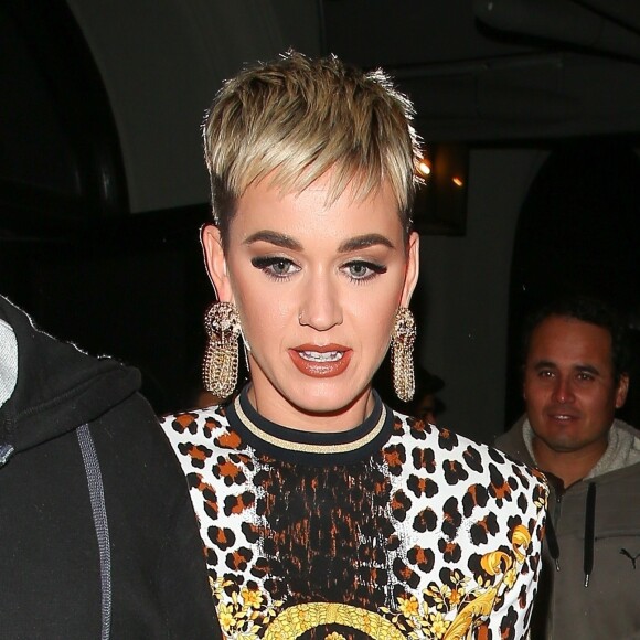 Katy Perry est allée diner avec un ami au restaurant Craig à West Hollywood. Le 23 janvier 2018.