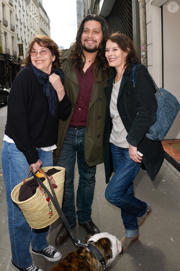 Jane Birkin, Lulu Gainsbourg et sa mère Bambou lors du lancement officiel de l'association Serge Gainsbourg au cabaret Don Camilo à Paris, le 2 avril 2017. © Guirec Coadic/Bestimage