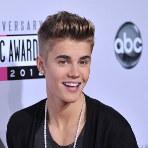 Justin Bieber aux American Music Awards à Los Angeles le 18 novembre 2012