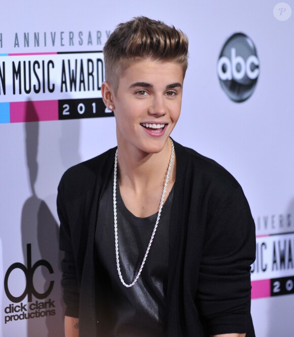 Justin Bieber aux American Music Awards à Los Angeles le 18 novembre 2012