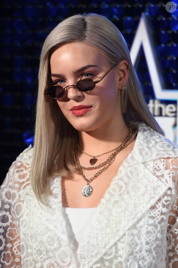 AnneMarie au photocall des "Global Awards 2018" à Londres, le 1er mars 2018.