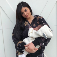 Kylie Jenner maman : Premiers portraits de sa petite Stormi, à croquer