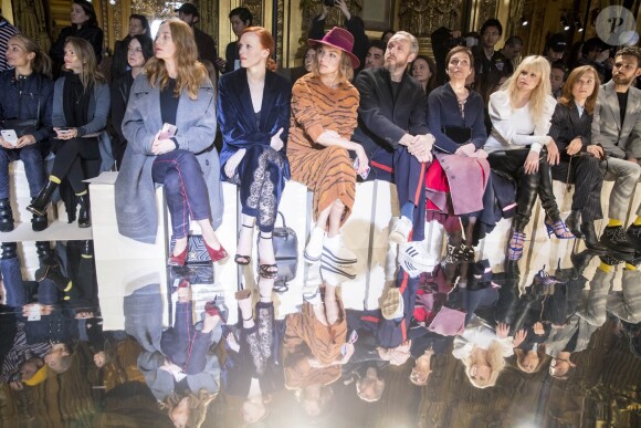 Arizona Muse, Alasdhair Willis, Kristin Scott Thomas, Cécile Cassel, Isabelle Huppert, Arnaud Valois, Selah Marley - Défilé de mode prêt à porter Automne Hiver 2018/2019 "Stella McCartney" à l'Opéra Garnier. Paris, le 5 mars 2018. © Olivier Borde / Bestimage