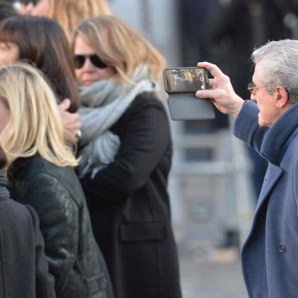 Claude Lelouch - Arrivées des personnalités en l'église de La Madeleine pour les obsèques de Johnny Hallyday à Paris le 9 decembre 2017. © Veeren/Bestimage 