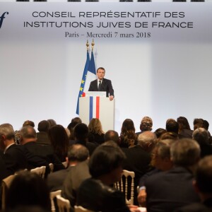 Emmanuel Macron - 33ème dîner du Crif (Conseil Representatif des Institutions juives de France) au Carrousel du Louvre à Paris, France, le 7 mars 2018. © Hamilton/Pool/Bestimage