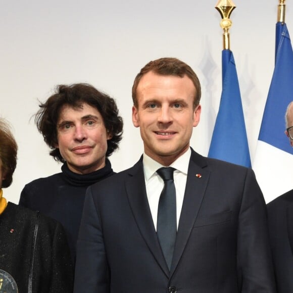 Serge Klarsfeld, Beate Klarsfeld, Arno Klarsfeld, Emmanuel Macron et Francis Kalifat - 33ème dîner du Crif (Conseil Representatif des Institutions juives de France) au Carrousel du Louvre à Paris, France, le 7 mars 2018. © Erez Lichtfeld / Bestimage