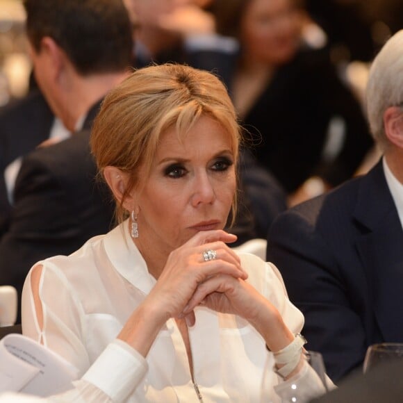 Brigitte Macron - 33ème dîner du Crif (Conseil Representatif des Institutions juives de France) au Carrousel du Louvre à Paris, France, le 7 mars 2018. © Erez Lichtfeld / Bestimage