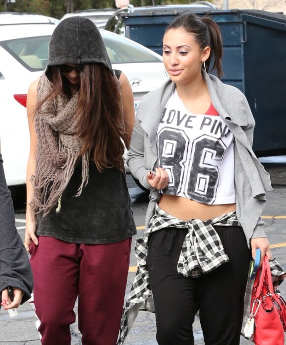 Selena Gomez et Francia Raisa à Beverly Hills le 8 mars 2013