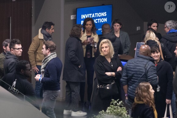 Exclusif - Karine Le Marchand arrive à L'AccorHotels Arena pour assister au concert de NTM à Paris le 9 mars 2018.