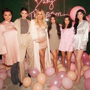 Khloé Kardashian a organisé une babyshower pour l'arrivée prochaine de sa fille au Bel Air Hotel de Los Angeles le 10 mars 2018.