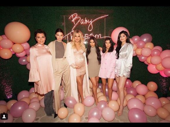 Khloé Kardashian a organisé une babyshower pour l'arrivée prochaine de sa fille au Bel Air Hotel de Los Angeles le 10 mars 2018.