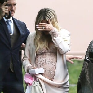 Exclusif - Khloe Kardashian, enceinte, quitte sa "Baby shower" en compagnie de son compagnon Tristan Thompson à Beverly Hills le 10 mars 2018.