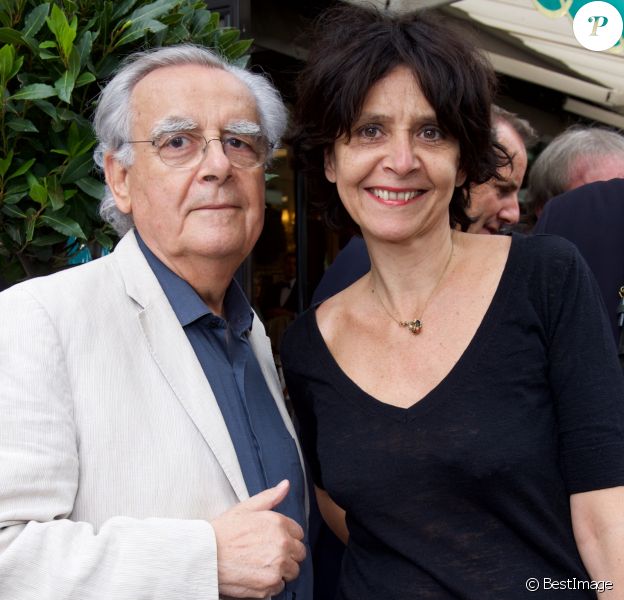 Bernard Pivot et sa fille Cécile - Déjeuner "Pères et Filles" au restaurant "Les deux Magots" à Paris. Le 16 juin 2015