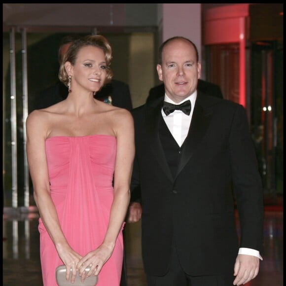 Le prince Albert II de Monaco et la princesse Charlene (alors Charlene Wittstock) le 16 mai 2010 au Sporting lors de la soirée de gala clôturant le week-end du Grand Prix de F1 de Monaco.