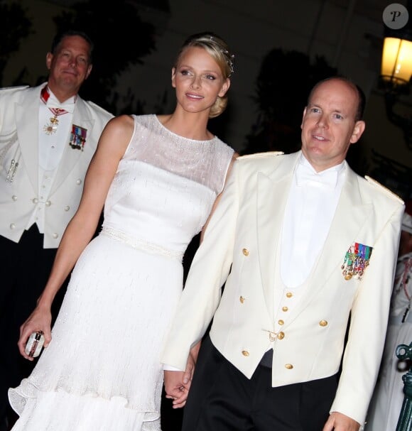 Le prince Albert II de Monaco et la princesse Charlene le 2 juillet 2011, arrivant pour la fête après leur mariage religieux.