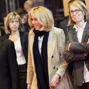 Le président de la République française Emmanuel Macron, sa femme Brigitte Macron et la ministre de la Culture Françoise Nyssen inaugurent la 38ème édition du salon Livre au parc des expositions à Paris, le 15 mars 2018. © Cyril Moreau/Bestimage